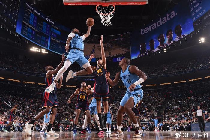 120万佣金敲定！琼斯换经纪人引纠纷，仲裁判前经纪人拿全额